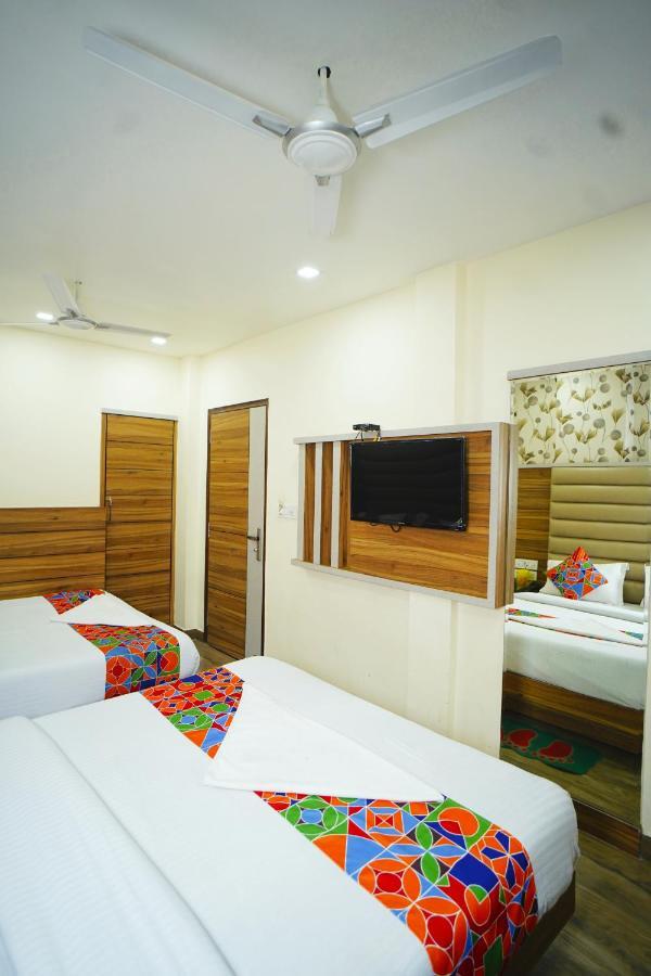 Hotel Delhi Darshan Deluxe-By Rsl Hospitality New Delhi Eksteriør billede